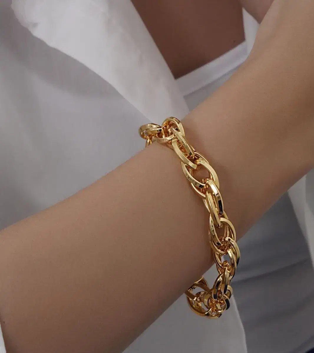 یک دستبند گم شده از یابنده تقاضا می شود پیام بدهد|جواهرات|همدان, |دیوار