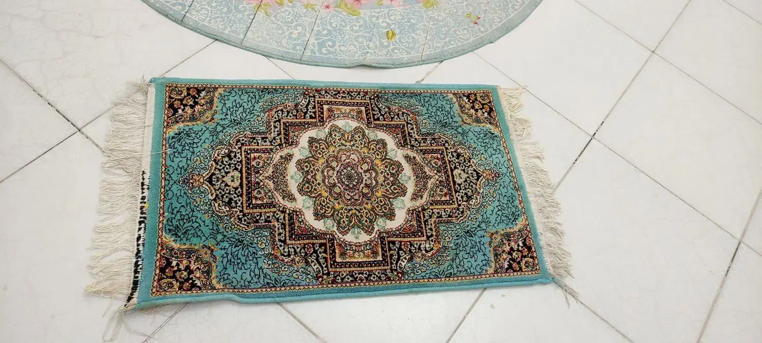 فرش قالیچه گرد ۱/۵ جنس خوب نخی|فرش|فردیس, شهرک شهید حسینی|دیوار