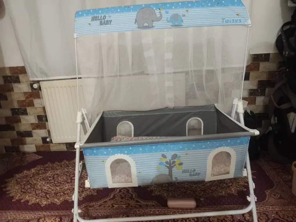 فروش ۱عدد گهواره و ۱عدد کریر|تخت و صندلی بچه|بوکان, |دیوار