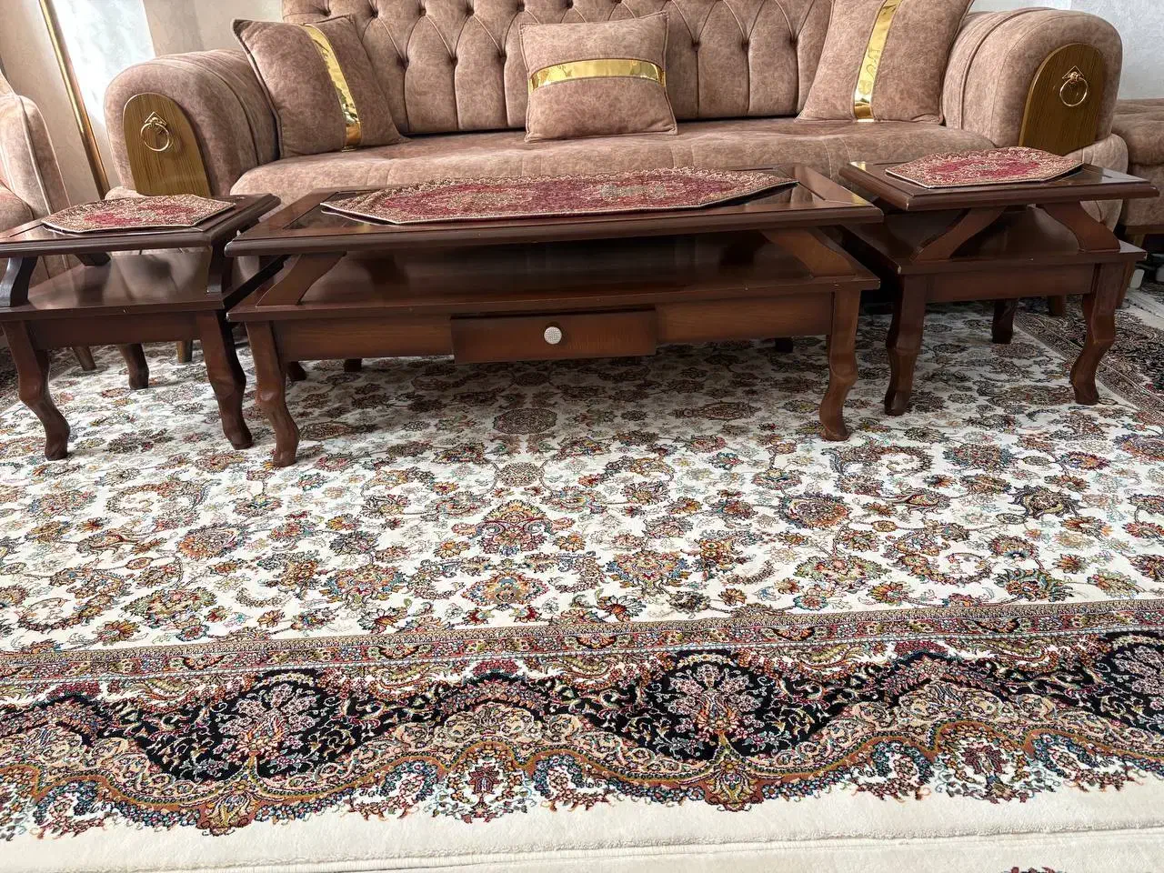 لوازم خانگی|مبلمان خانگی و میز عسلی|سنندج, |دیوار