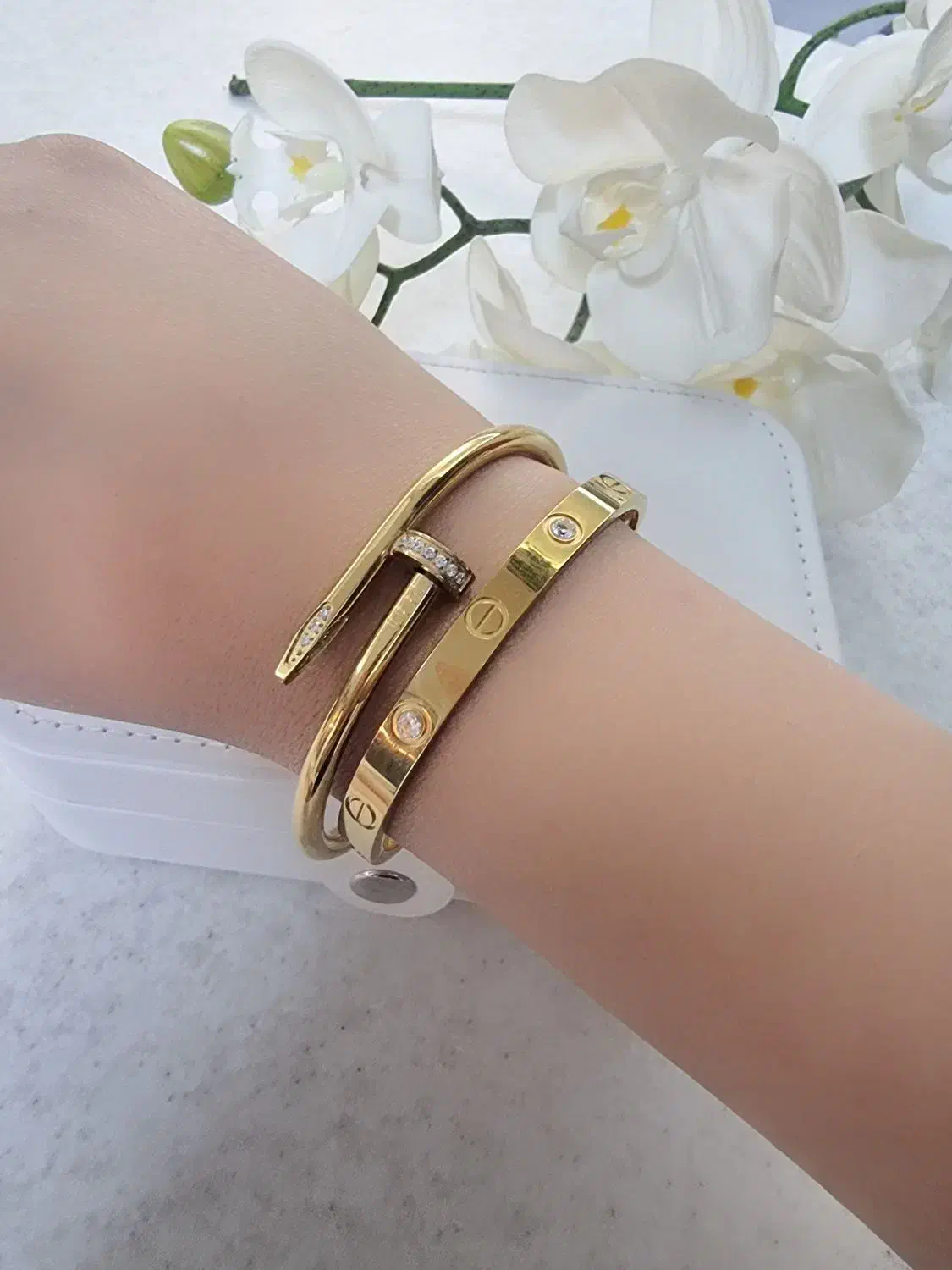 بنگل میخ کارتیه، رنگ ثابت،کاملا مشابه طلا|جواهرات|کرج, گلشهر|دیوار