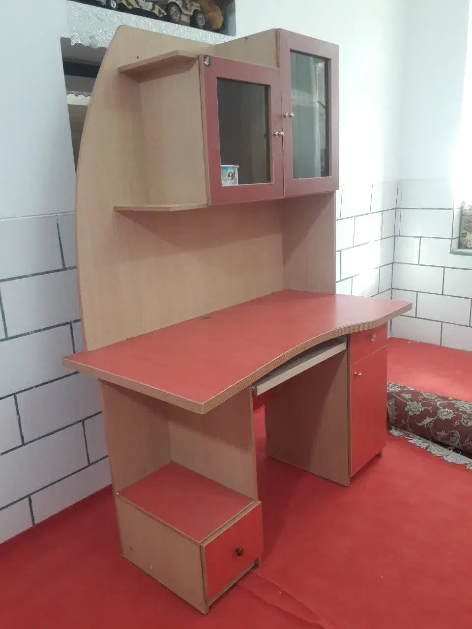 میزی کامپیوتر و کتابخانه|میز تحریر و کامپیوتر|کرمان, |دیوار