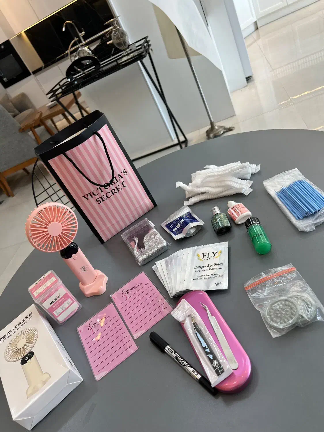 وسایل اکستنشن مژه|آرایشی، بهداشتی، درمانی|گرگان, |دیوار