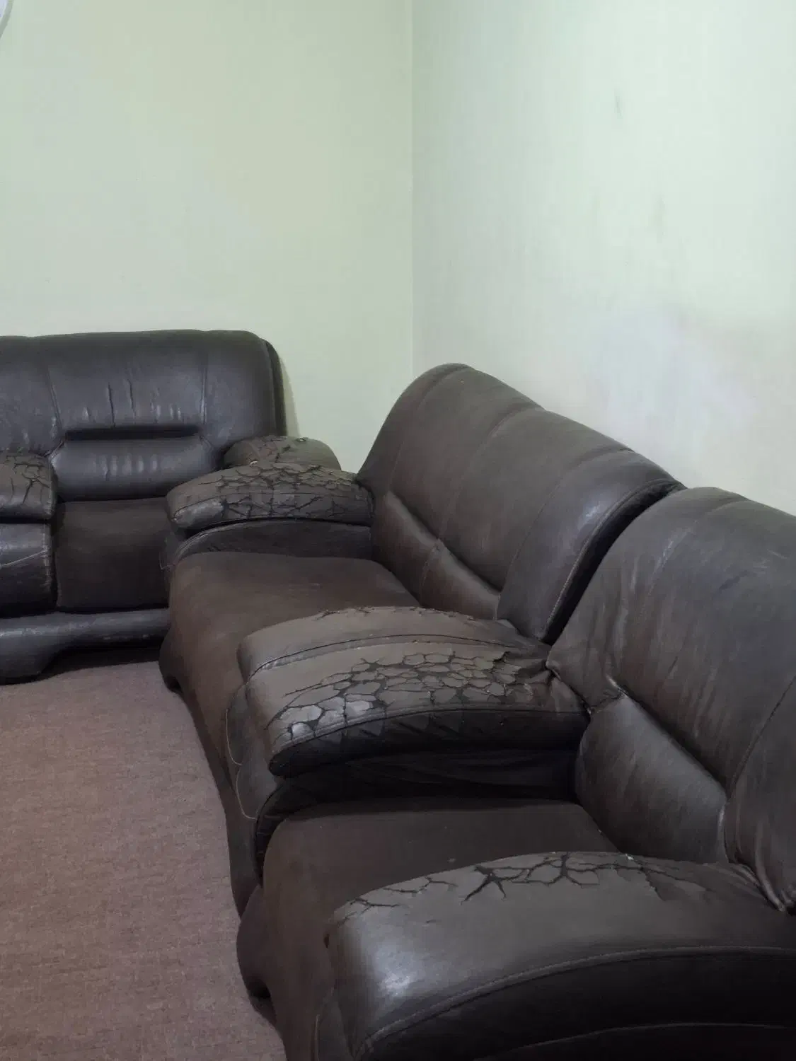 فروش مبل کاملا محکم|مبلمان خانگی و میز عسلی|صدرا-فارس, فاز ۱|دیوار