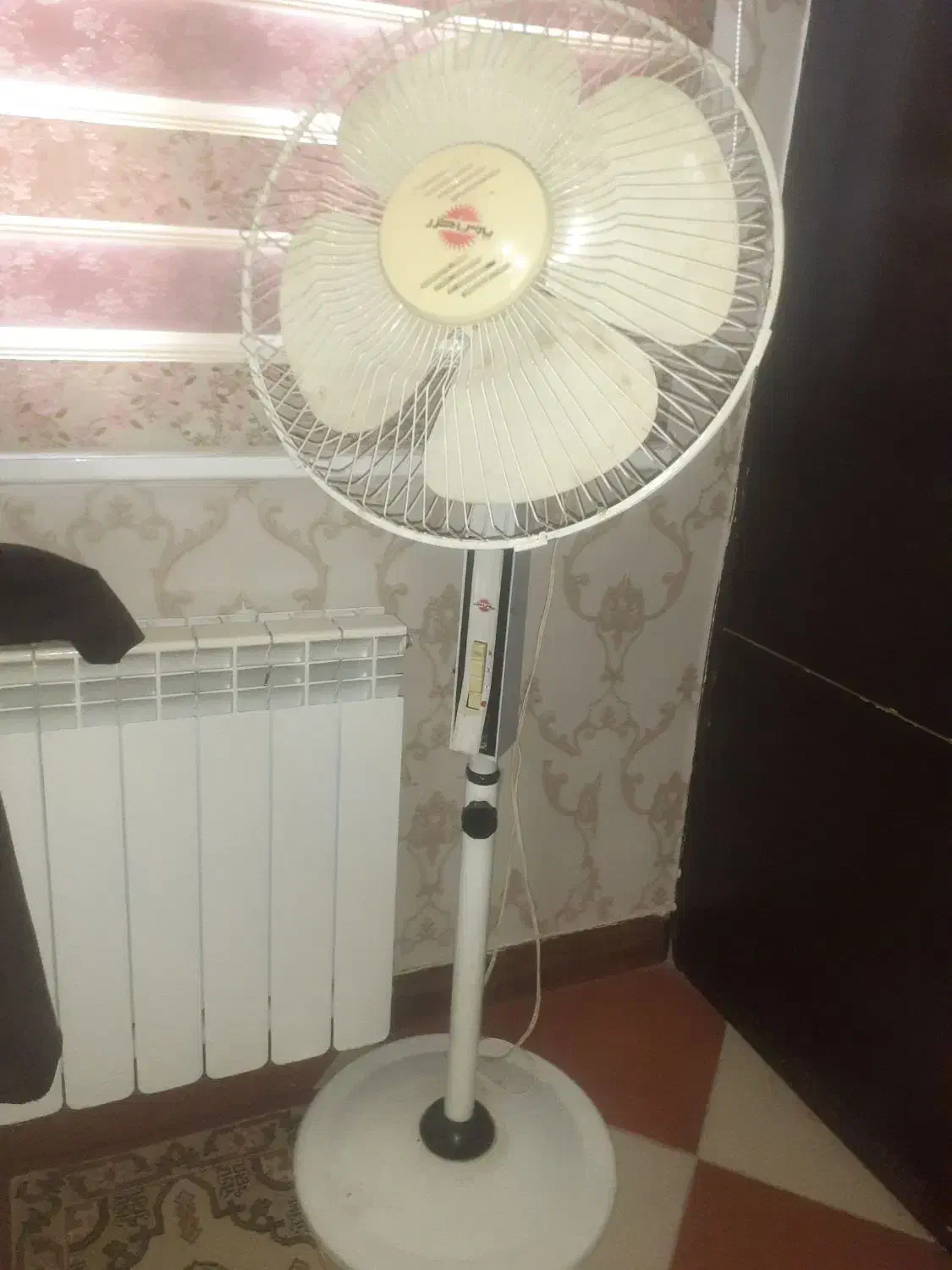 پنکه پارس خزر|پنکه و تصفیهکنندهٔ هوا|اراک, |دیوار