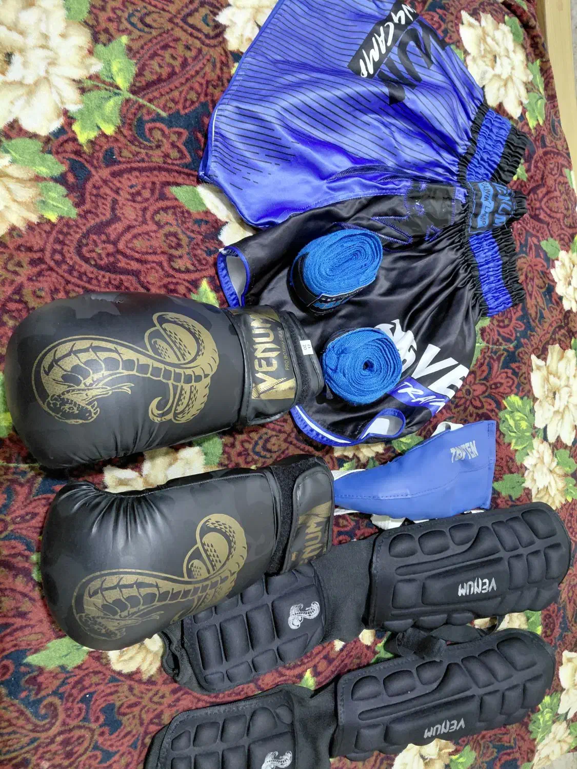 تمامی وسایل بوکس و کیک بوکسینگ|تجهیزات ورزشی|اهواز, کوروش|دیوار