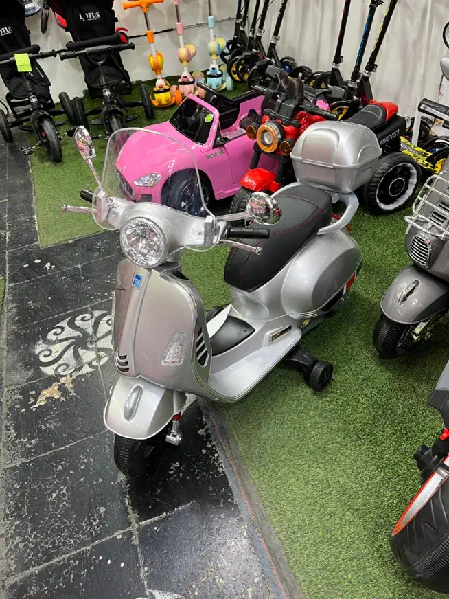 موتورشارژی وسپای طوسی|اسباب‌‌بازی|قم, کیوانفر|دیوار