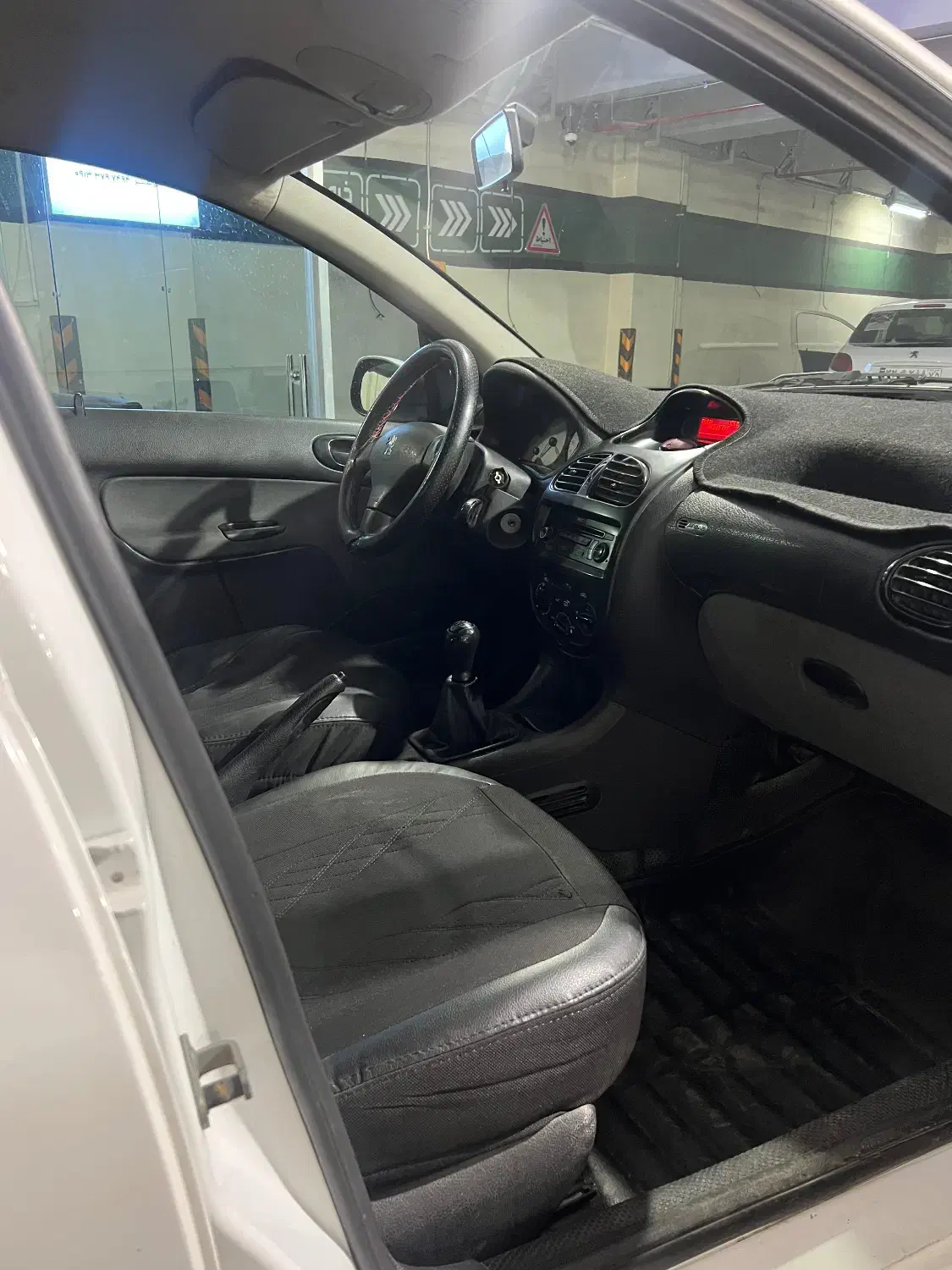 206تیپ 3|خودرو سواری و وانت|سیرجان, |دیوار