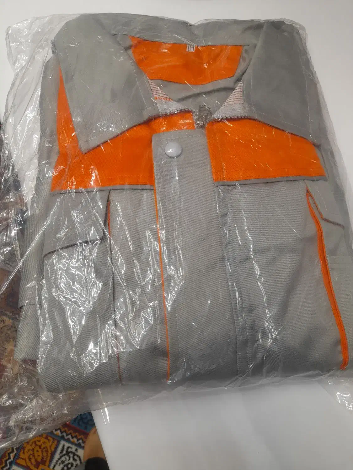 لباس کارست  مردانه و گرمکن زیر مردانه|لباس|اندیشه, اندیشه فاز ۱|دیوار