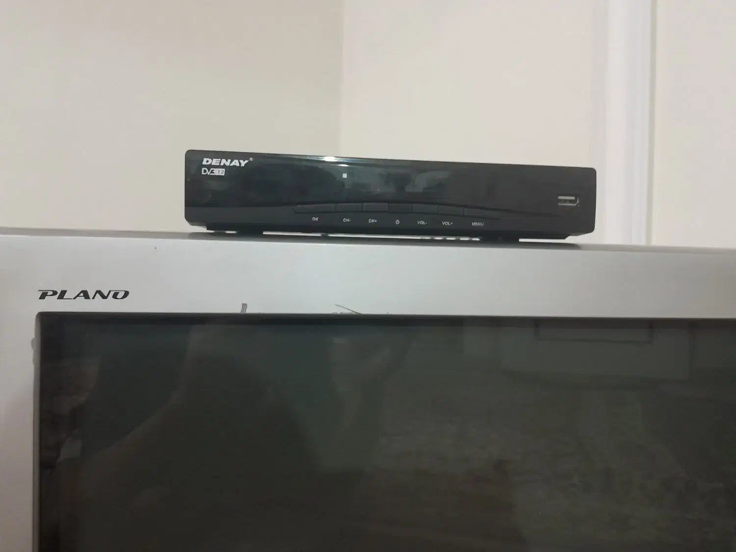 تلویزیون|تلویزیون و پروژکتور|بروجرد, |دیوار