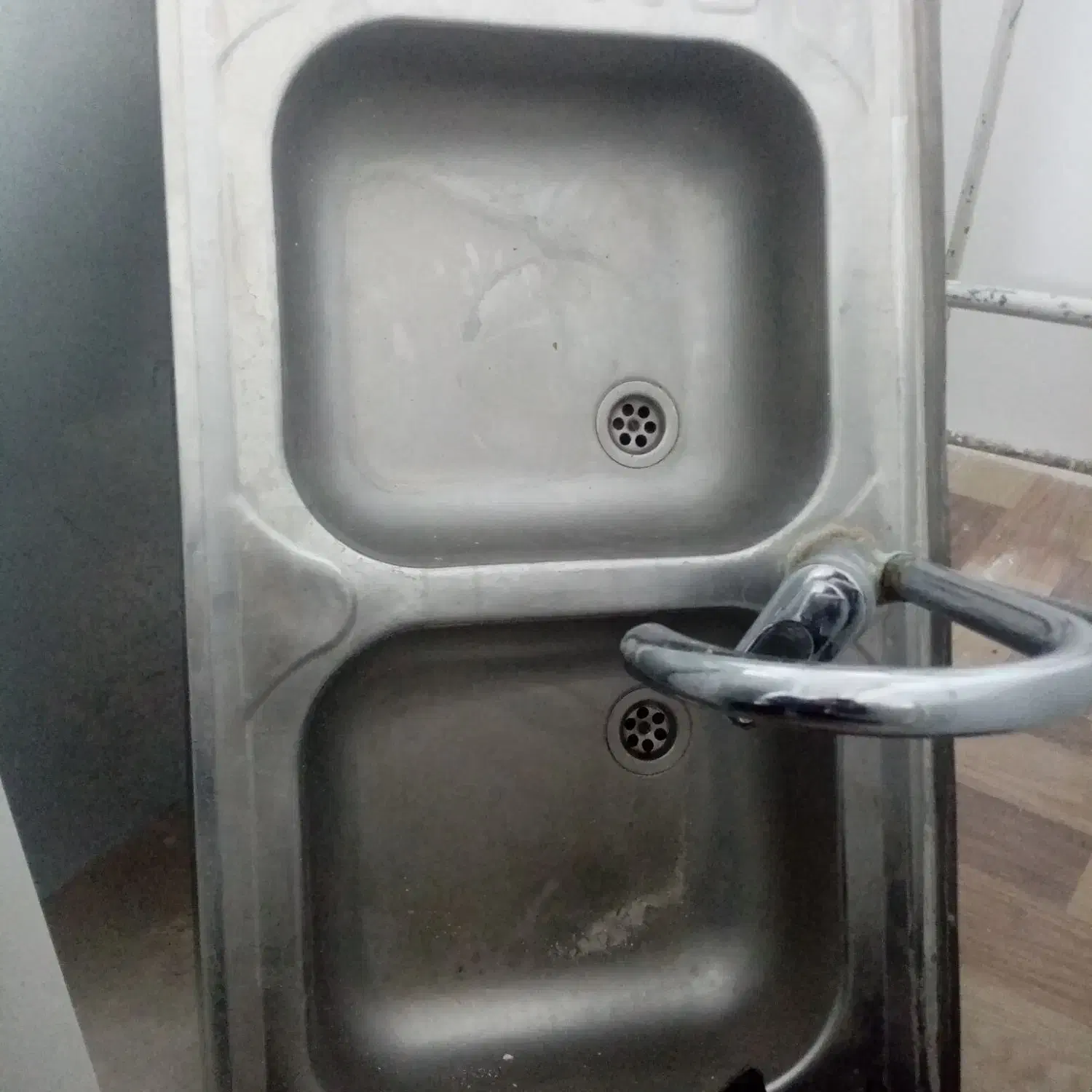 سینگ|آب‌چکان و نظم‌دهنده ظروف|قم, پردیسان|دیوار