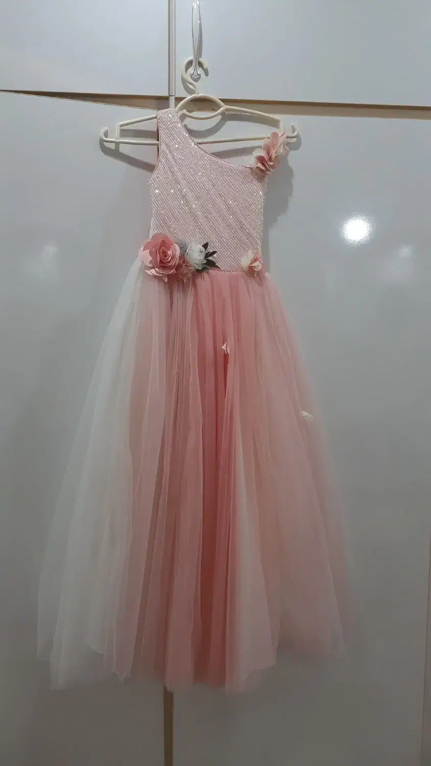 لباس عروس|لباس|قرچک, شهرک طلائیه|دیوار