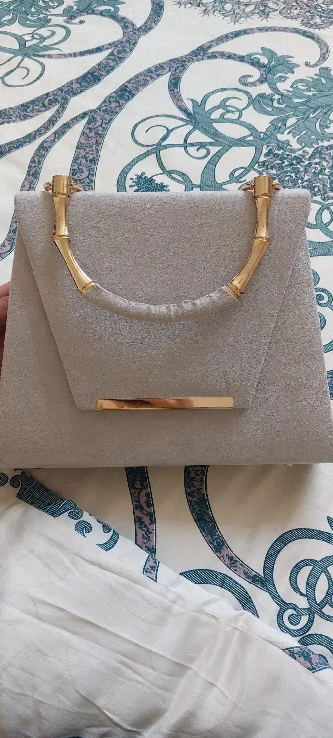 کیف مجلسی|کیف، کفش، کمربند|سلماس, |دیوار