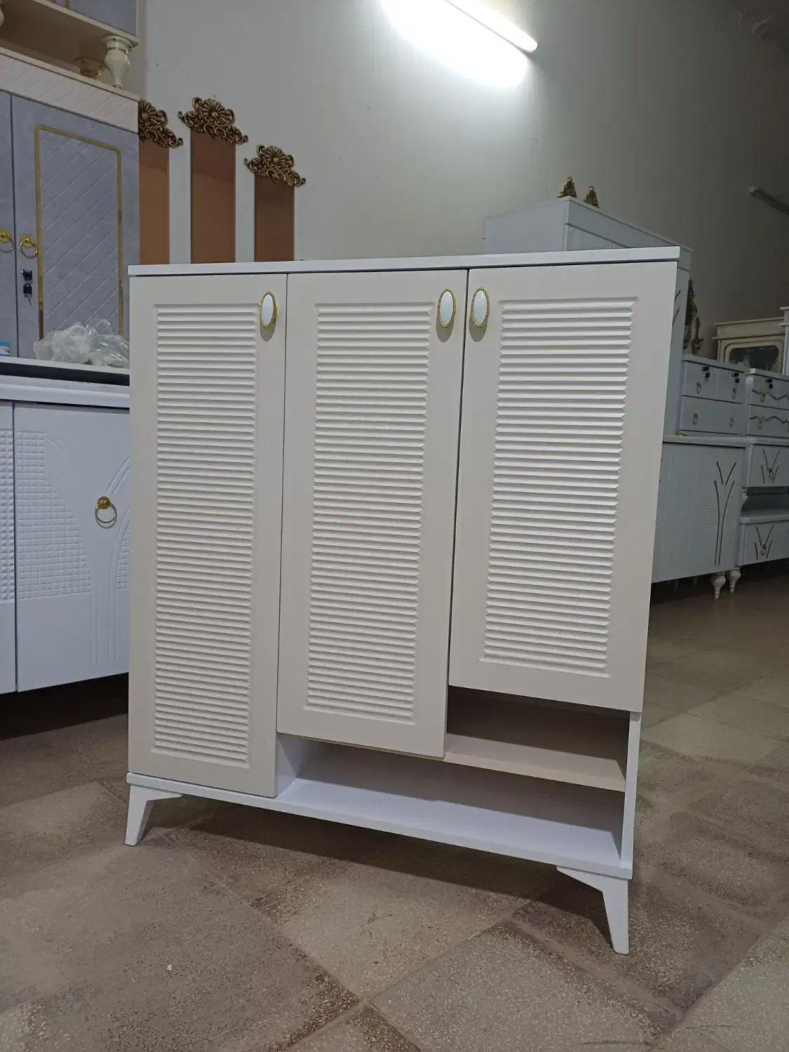 جاکفشی زیبا و جادار|جاکفشی، کمد، دراور|قم, زند آباد|دیوار