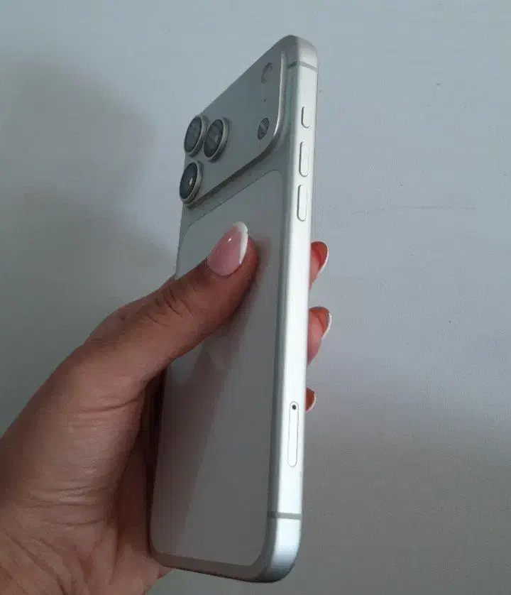 17promax|موبایل|صدرا-فارس, فاز ۱|دیوار