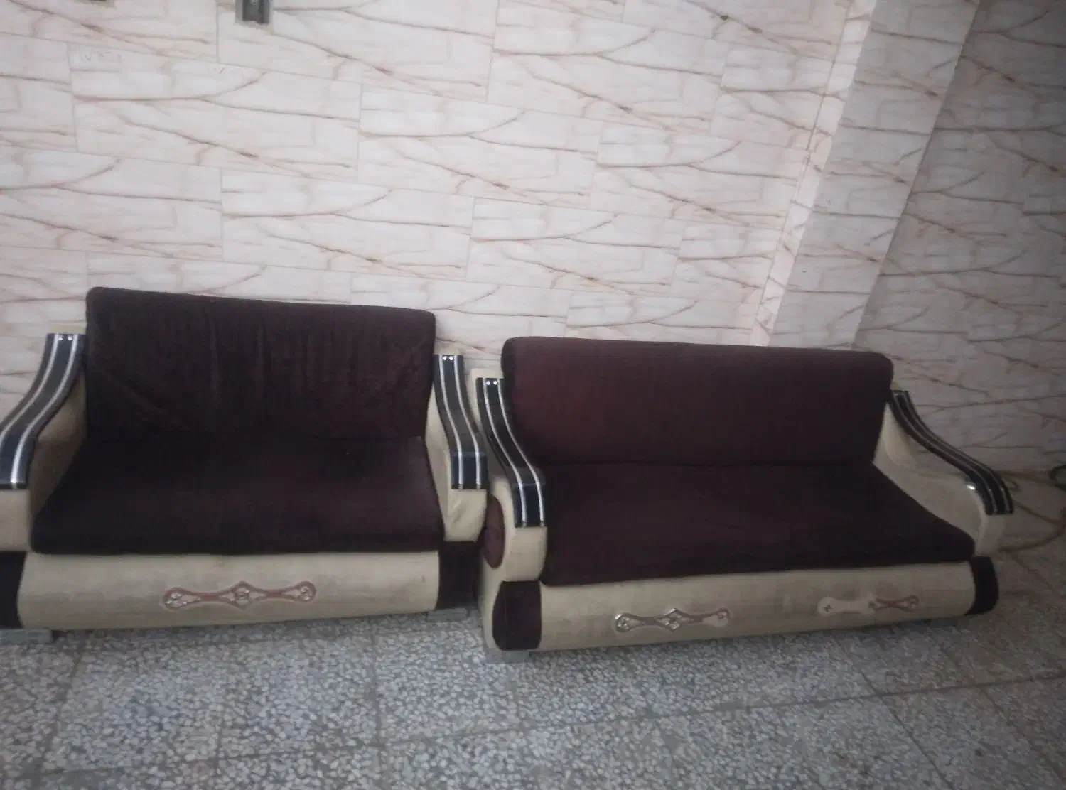 مبل راحتی|مبلمان خانگی و میز عسلی|شاهین‌شهر, فدک|دیوار