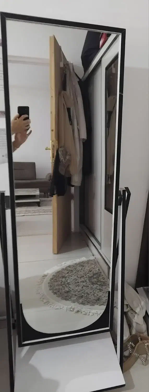 آیینه ایستاده|آینه|ماکو, |دیوار