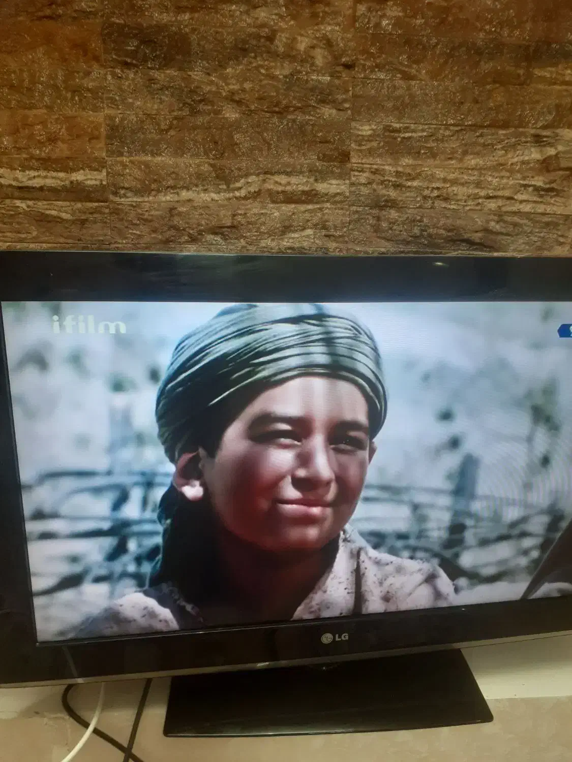 تلوزیون ۳۲ ا نج ال جی|تلویزیون و پروژکتور|برخوار, |دیوار