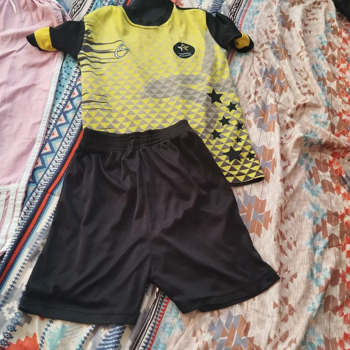 لباس ورزشی|لباس|تربت‌حیدریه, شهید قرنی|دیوار