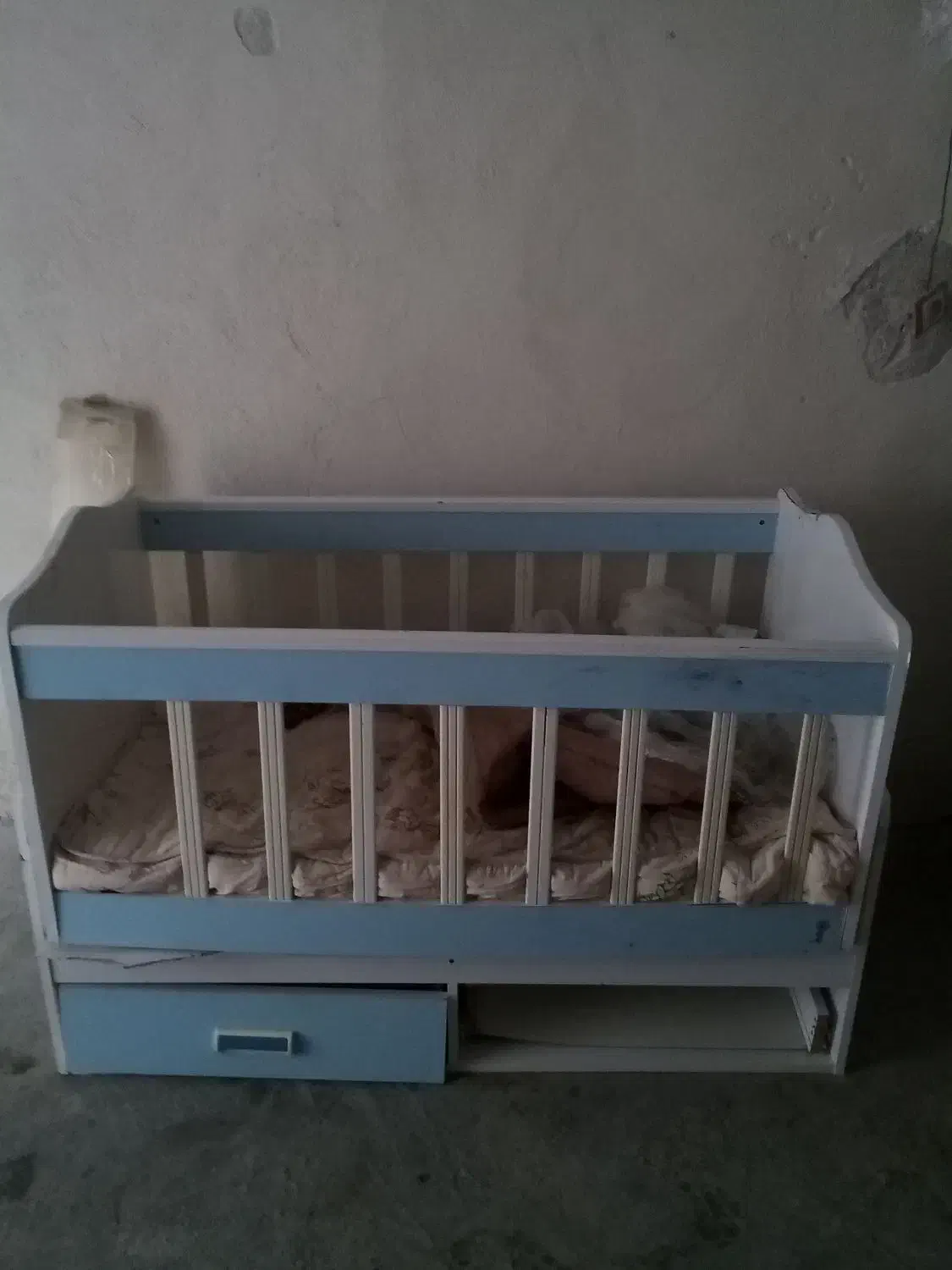 فروش تخت و خواب بچه|تخت و سرویس خواب|مریوان, |دیوار