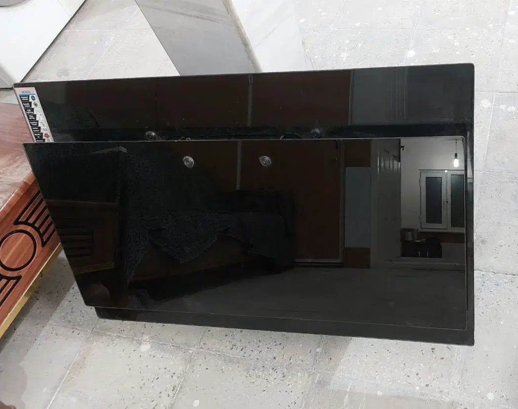 هود|هود|قم, نیروگاه|دیوار