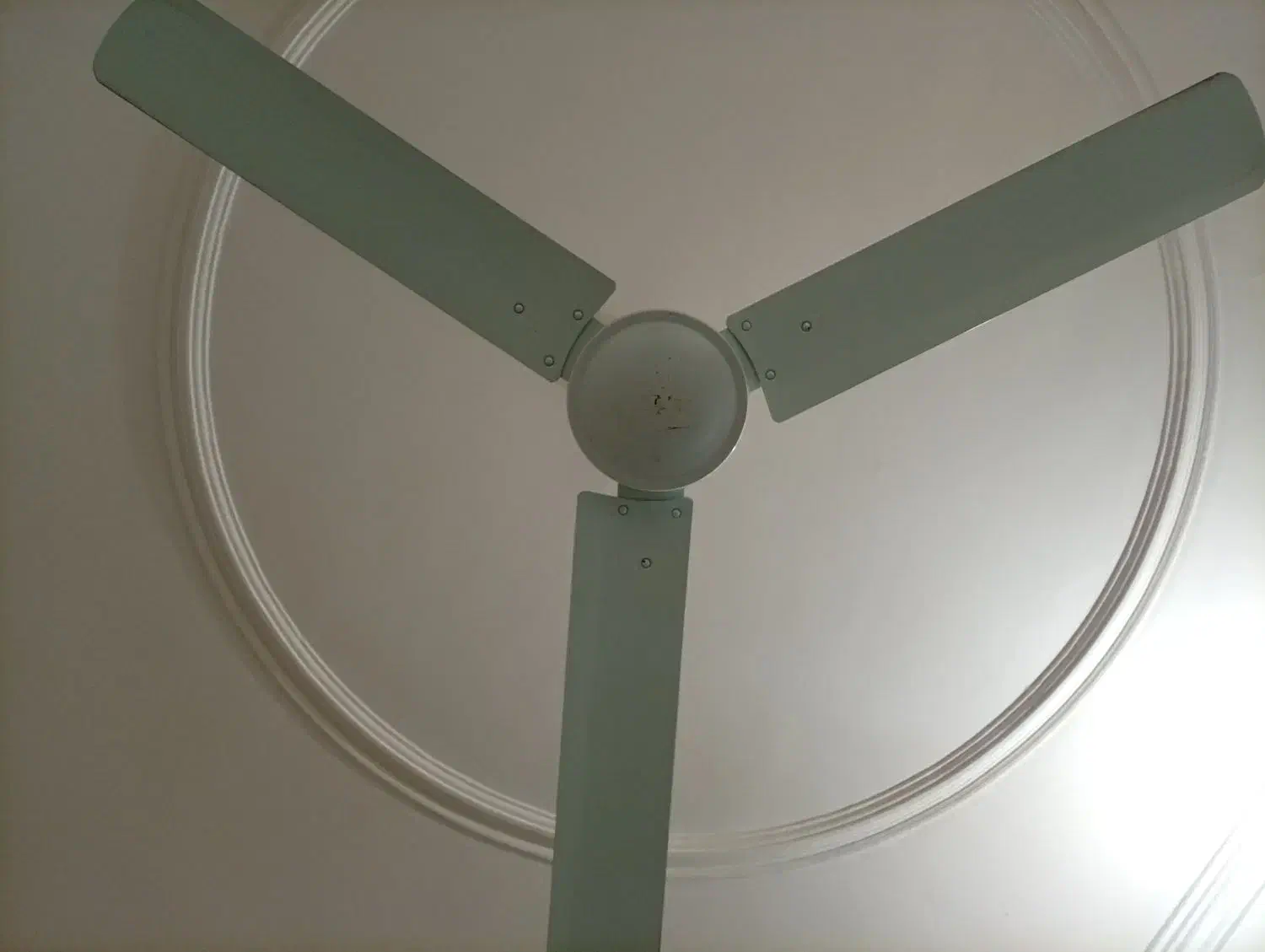 پنکه سقفی|پنکه و تصفیه‌کنندهٔ هوا|جهرم, |دیوار