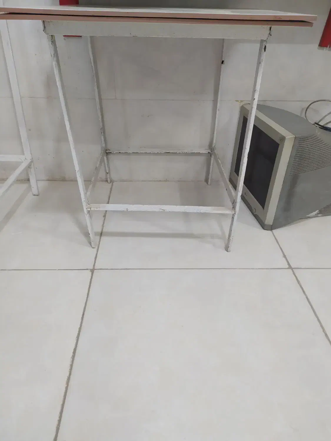 چهار پایه اهنی پایه کولر|صندلی و نیمکت|تربت جام, شهرک معلم|دیوار