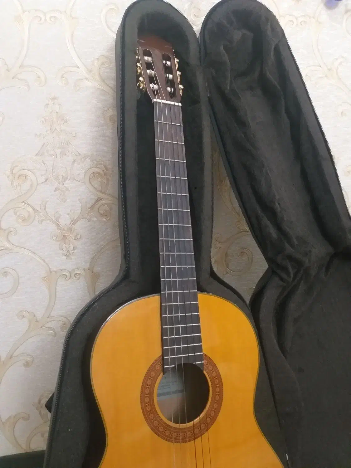 گیتار یاماها c70 همراه با کیف چرم. ساز دف|گیتار، بیس، امپلیفایر|تنکابن, |دیوار