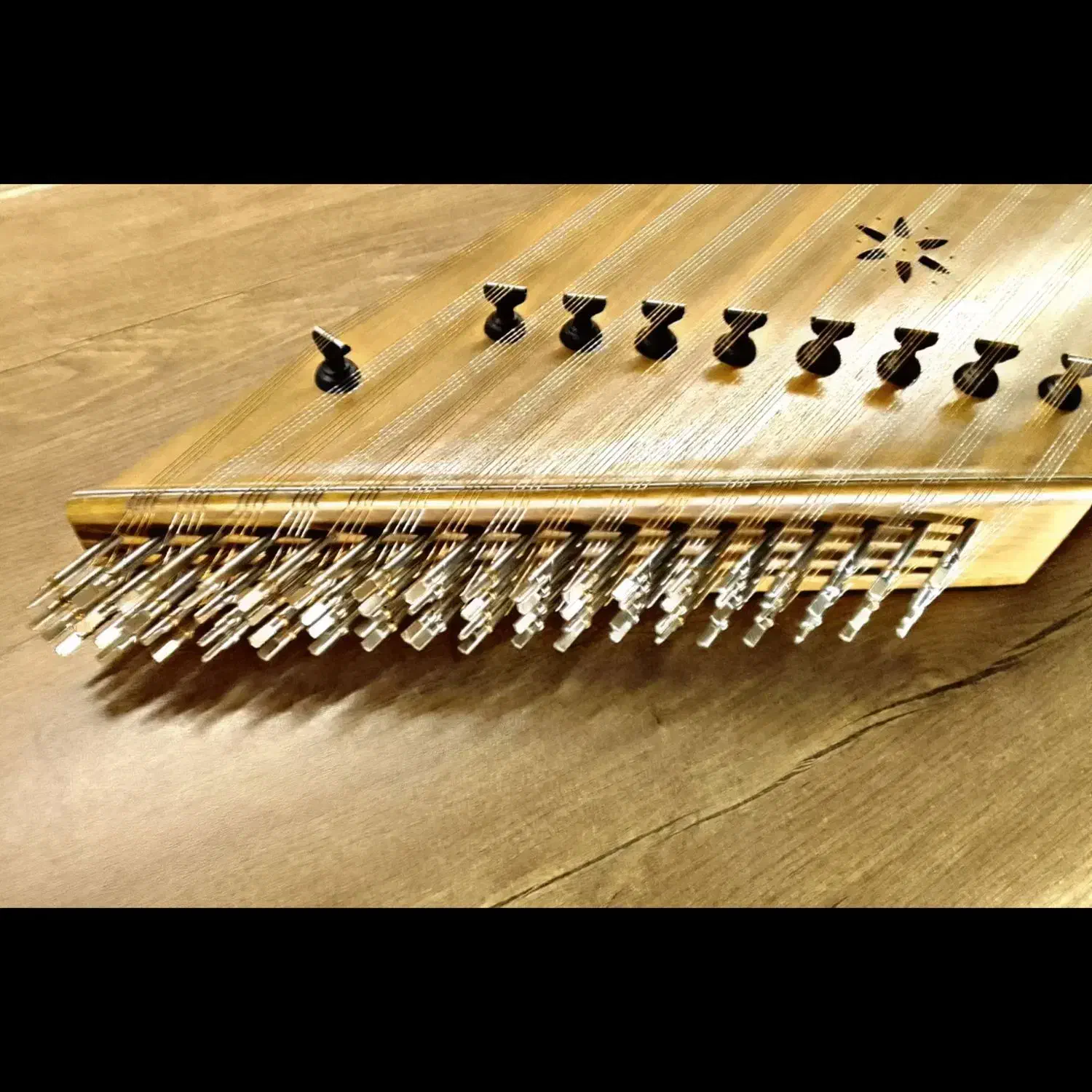 سنتور ۳ مهر|سازهای سنتی|محمدشهر, شهرک چمران|دیوار