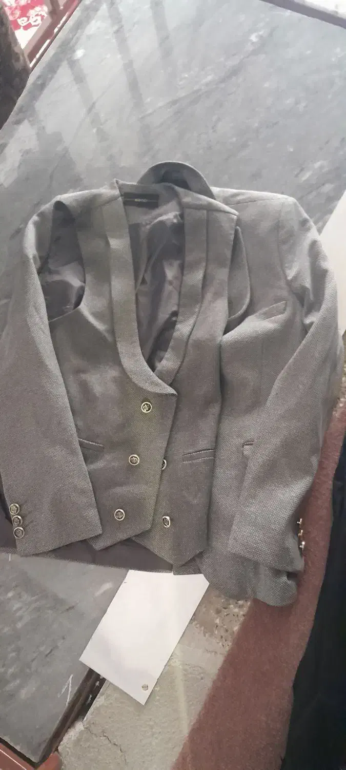 کت و شلوار|لباس|کلاله, |دیوار