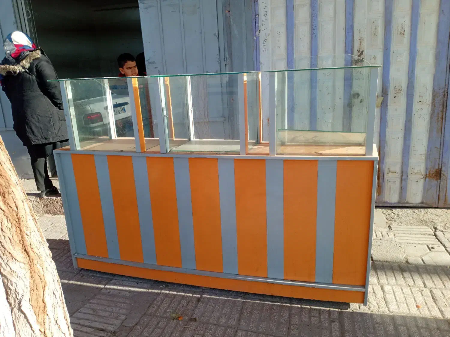 میز. ویترین مغازه|فروشگاه و مغازه|سبزوار, غرب نیروگاه|دیوار