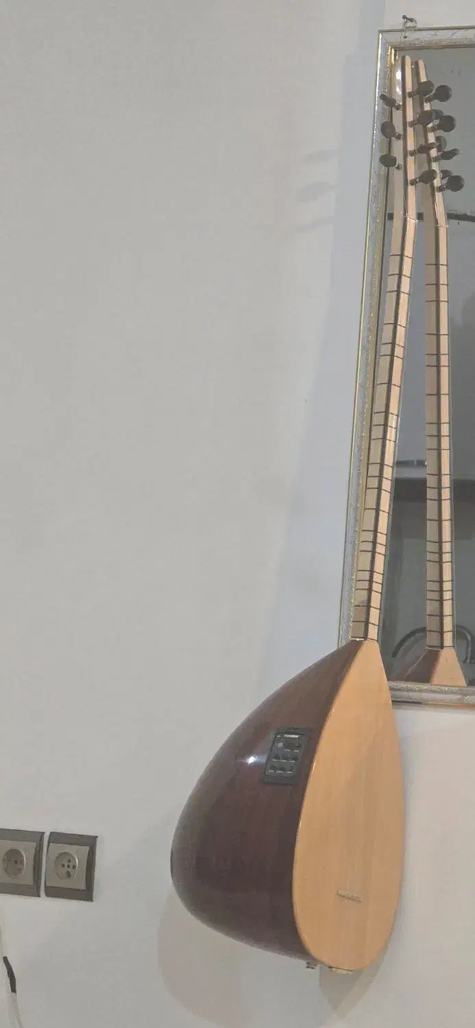 ساز باغلاما|سازهای سنتی|ارومیه, |دیوار