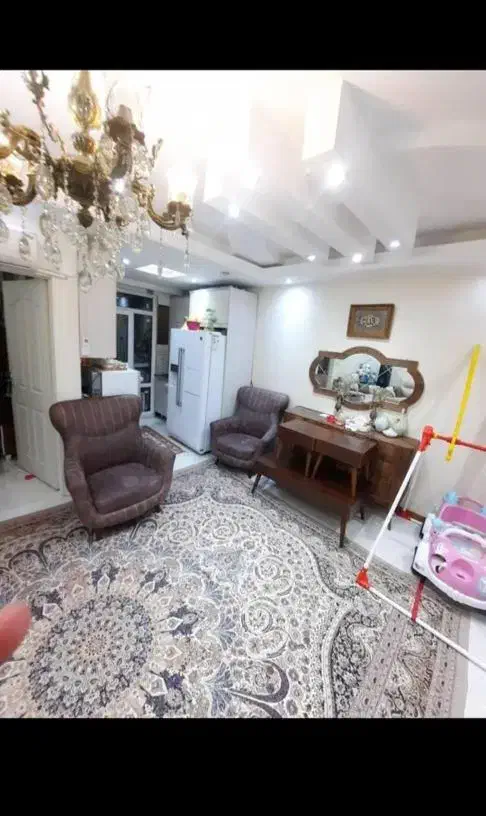 اجاره/ ۵۰ متر/ آپارتمان/ خوش نقشه/ پارکینگ دار