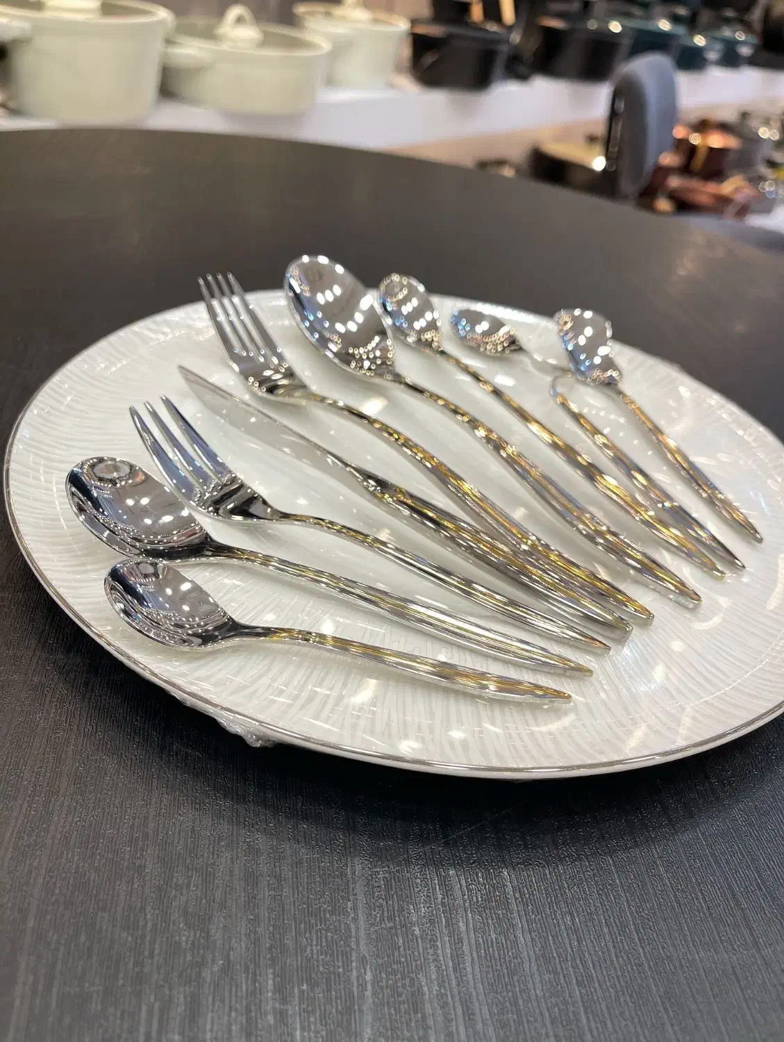 سرویس قاشق چنگال اصل|ظروف سرو و پذیرایی|بانه, |دیوار