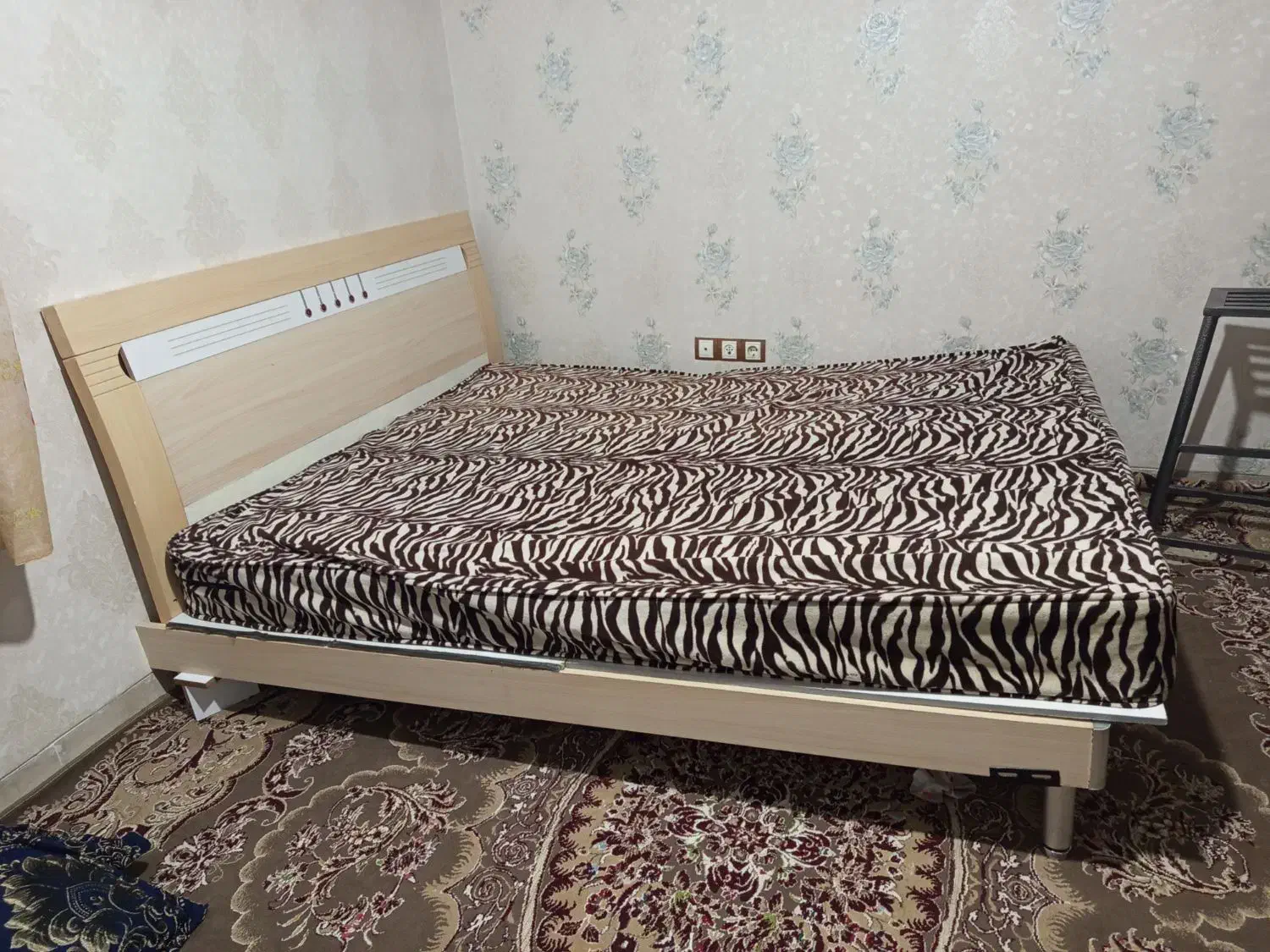 تخت دو نفره|تشک تختخواب|همدان, |دیوار