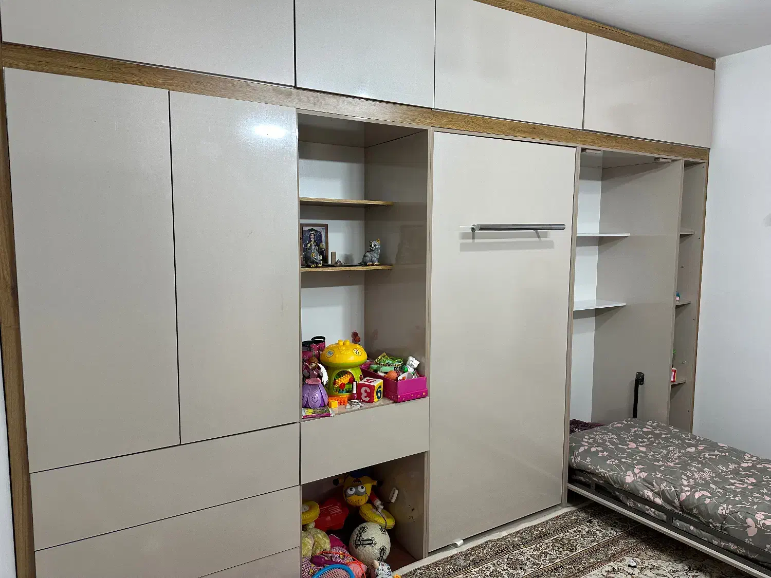 ساخت و اجرای انواع کمد دیواری با کیفیت|جاکفشی، کمد، دراور|اصفهان, لاله|دیوار