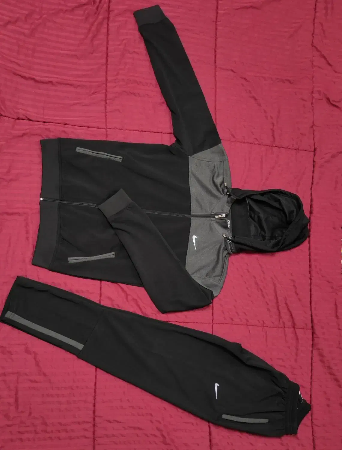 لباس ورزشی پسرانه|لباس|صدرا-فارس, فاز ۱|دیوار