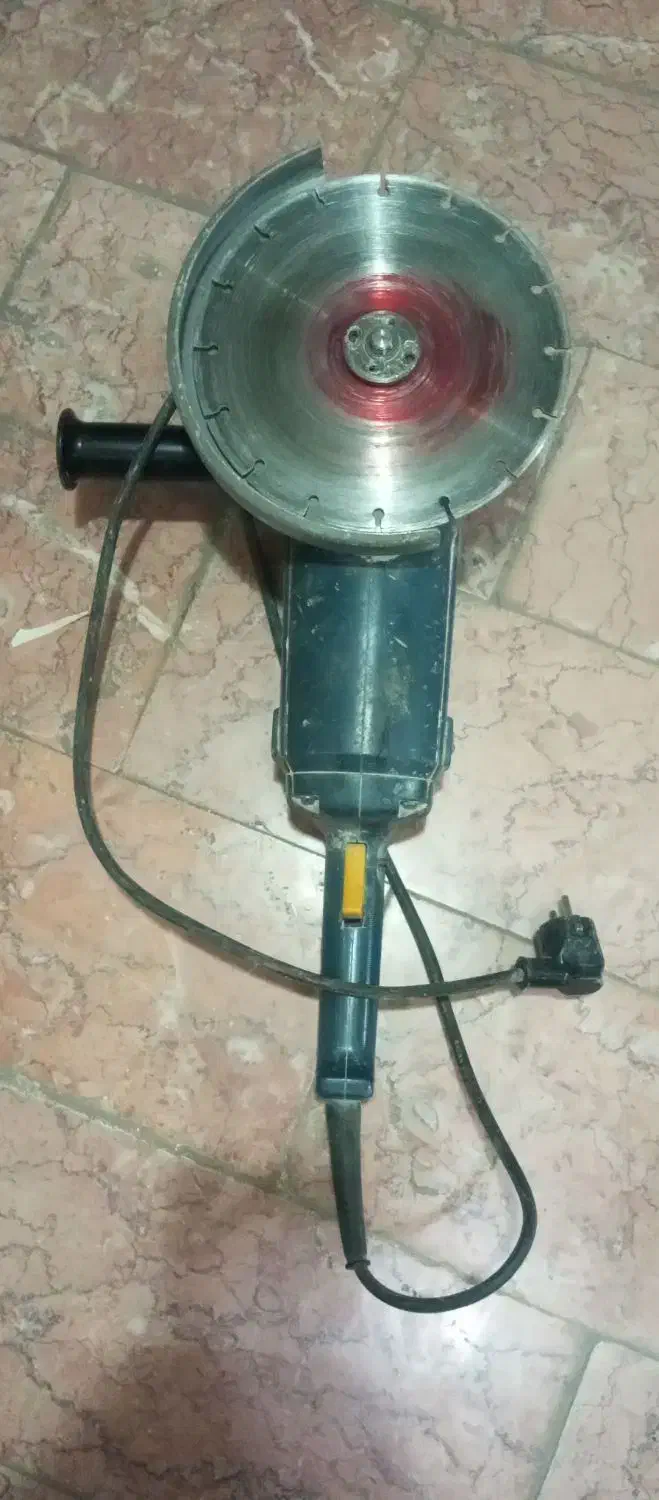 سنگ بزرگ|ابزارآلات|شاهینشهر, خانه کارگر|دیوار