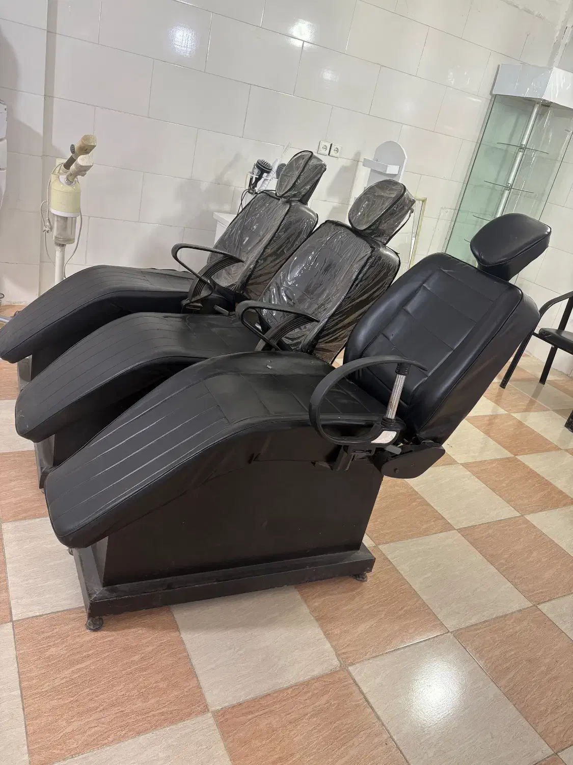 فروش تعدادی وسایل سالن|آرایشگاه و سالنهای زیبایی|بندر ماهشهر, |دیوار