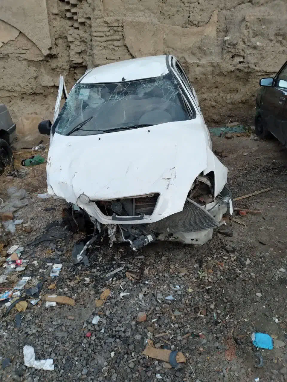 فروش ماشین تصادفی|خودرو سواری و وانت|بروجرد, |دیوار