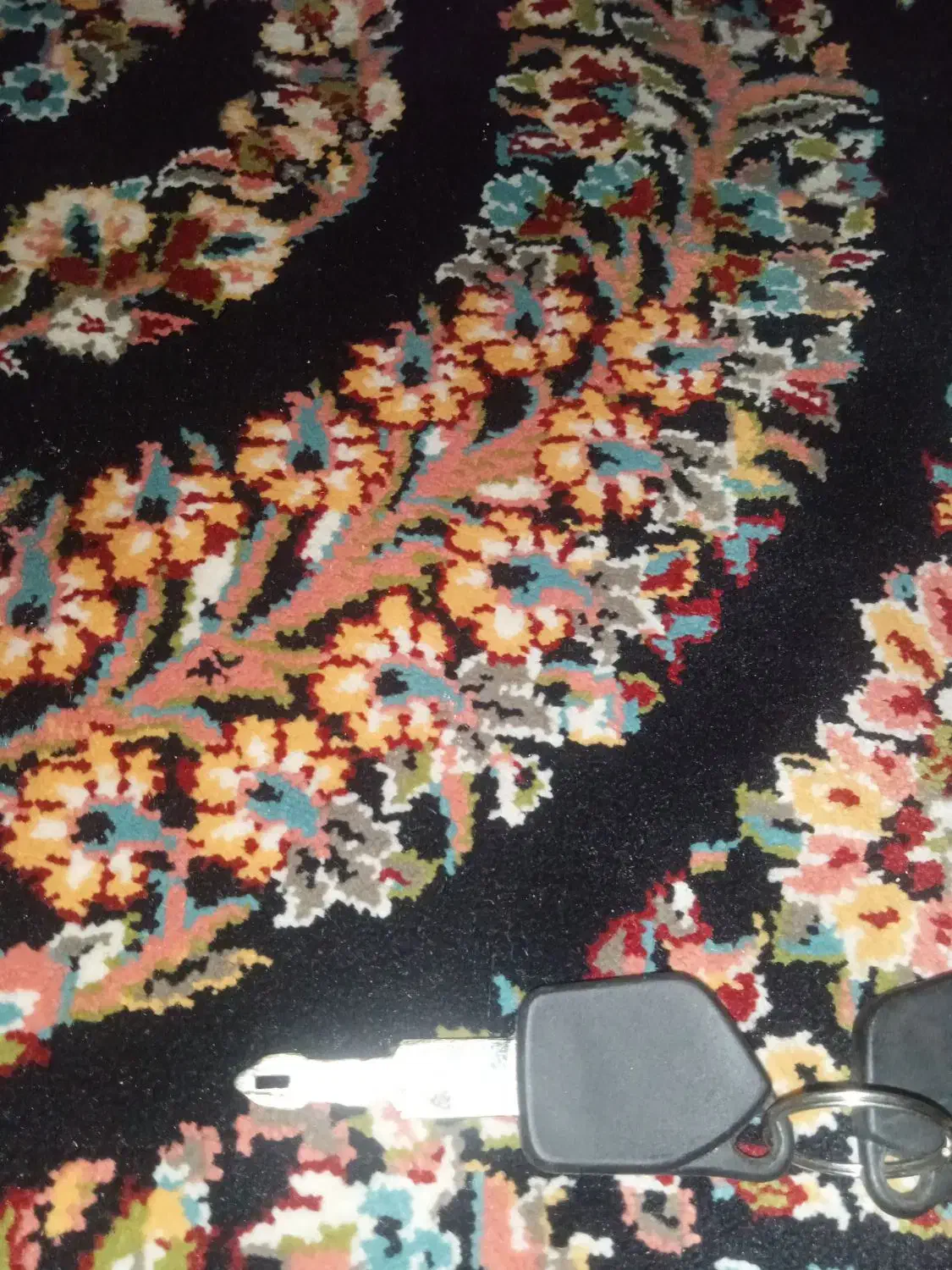 گمشده|اشیا|بیرجند, |دیوار