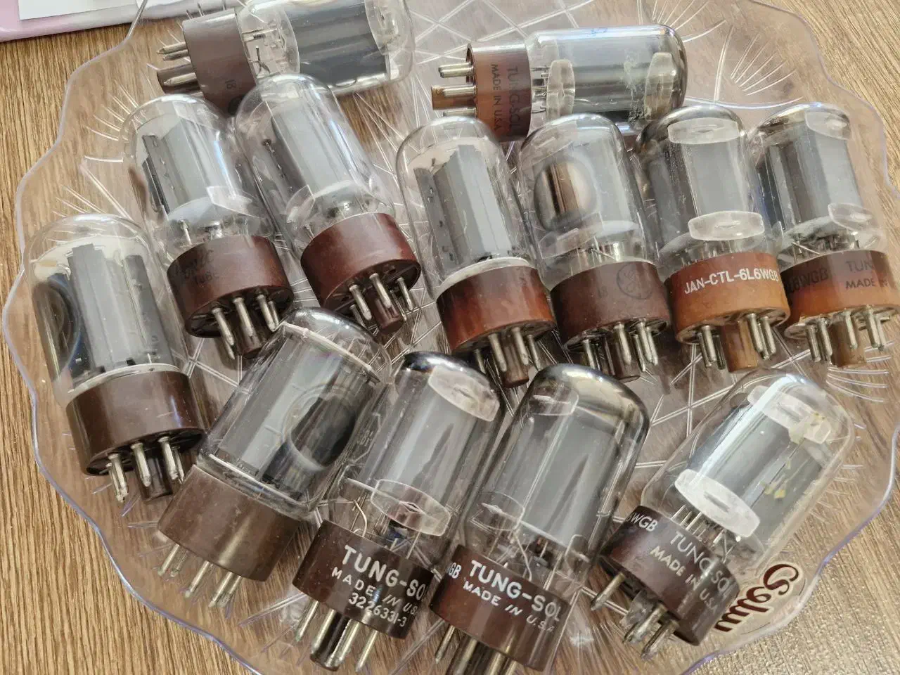 ۱۳ عدد لامپ خلا پاور آمپلیفایر 6L6wgb|سیستم صوتی خانگی|تهران, سلسبیل جنوبی|دیوار