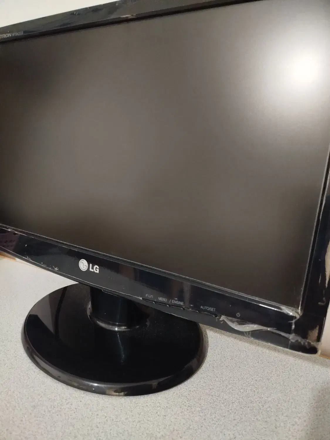 مانیتور LG|قطعات و لوازم جانبی رایانه|قروه, |دیوار