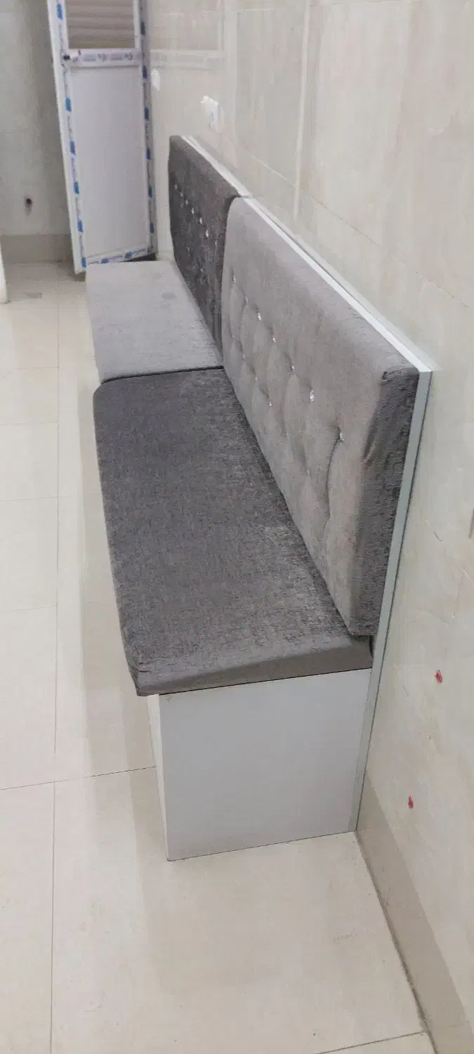 نیمکت مبلی در حد نو|صندلی و نیمکت|بادرود, |دیوار