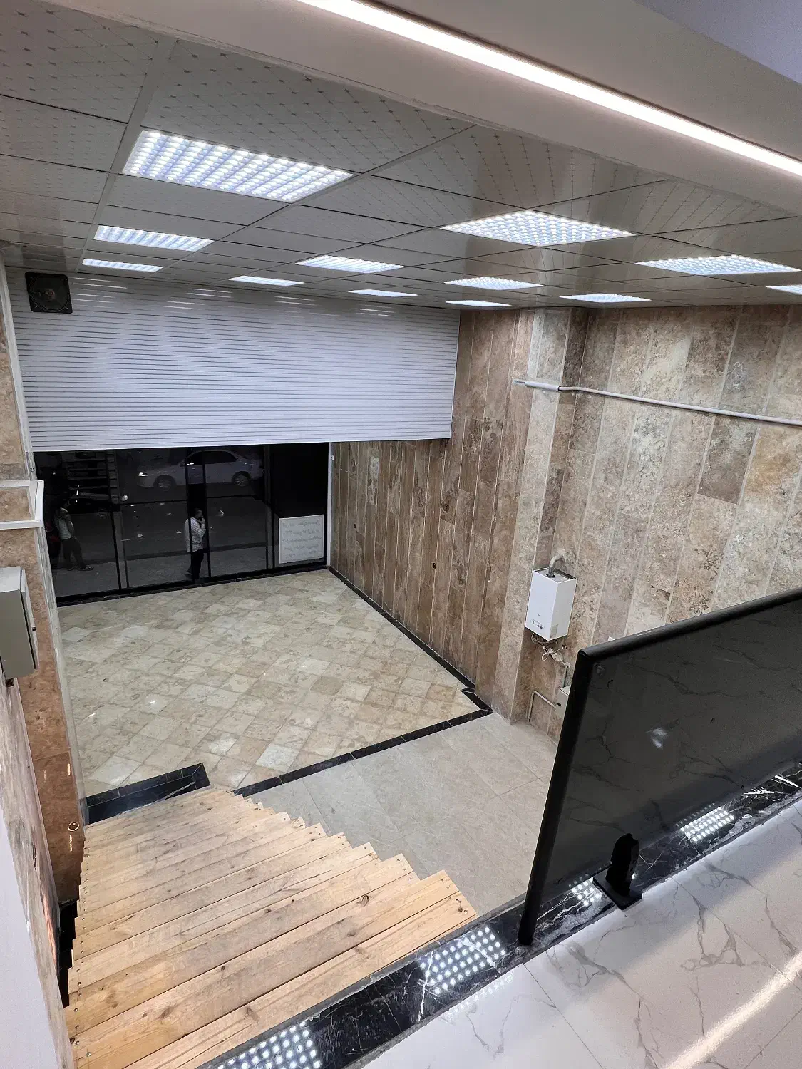 اجاره مغازه ۳۳۰متری درخیابان ولیعصر|اجارهٔ مغازه و غرفه|اسلامشهر, مظفریه|دیوار