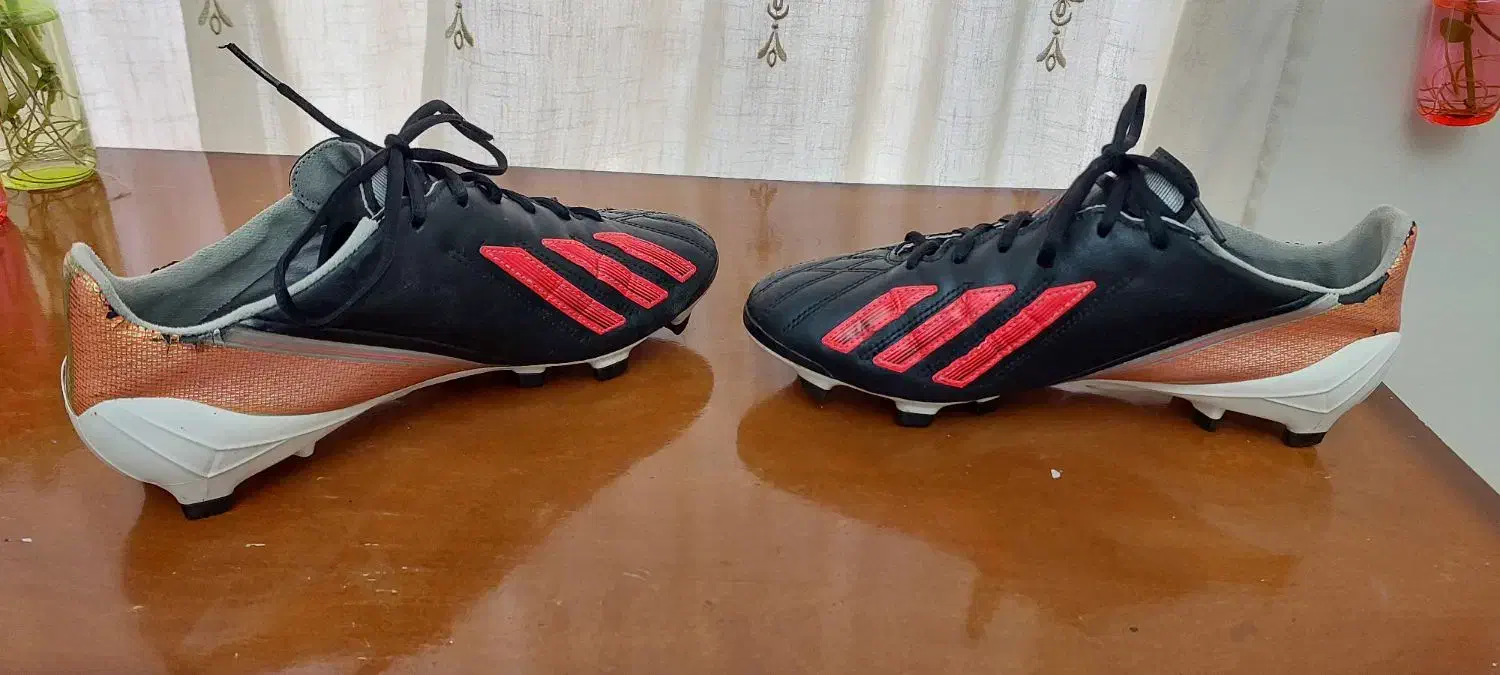 استوک آدیداس f50 سایز ۴۰ اورجینال|کیف، کفش، کمربند|باغستان, |دیوار