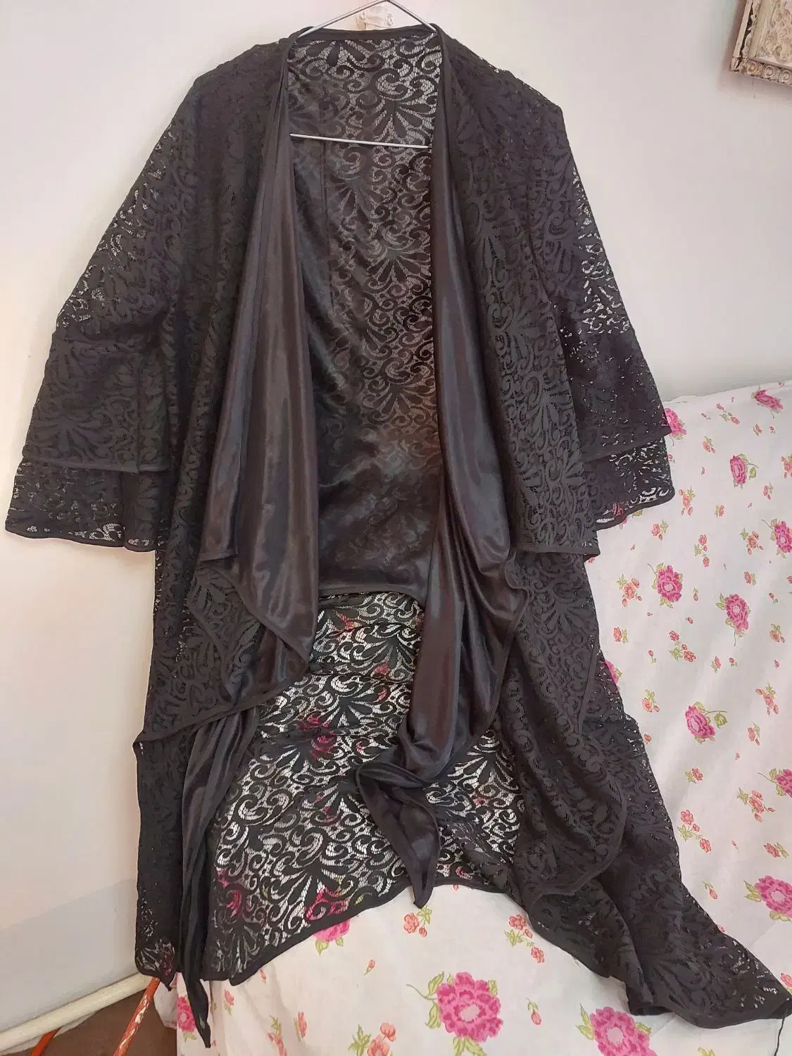 لباس در ح نو|لباس|خوی, |دیوار