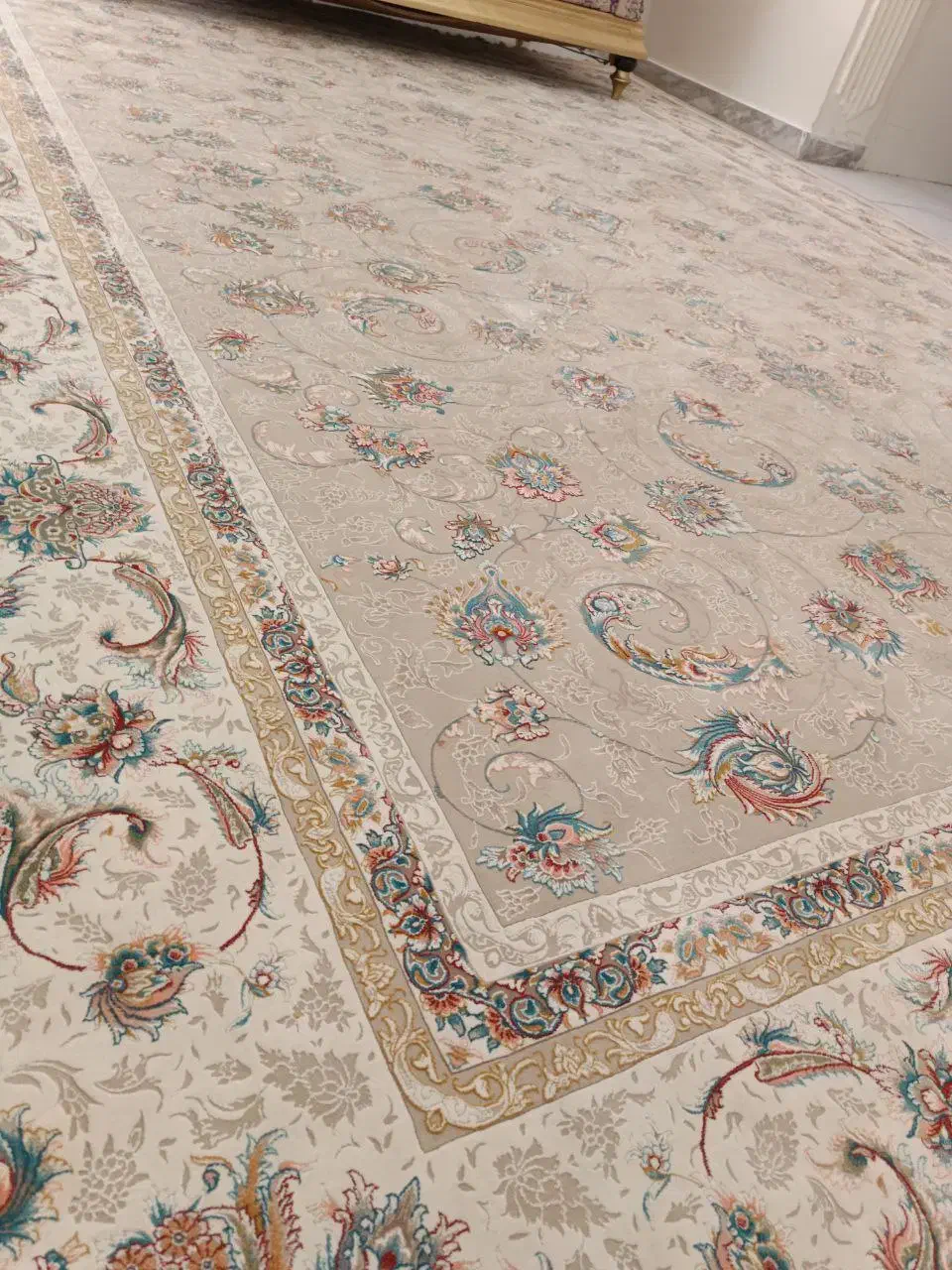 ۲تخته فرش در حد نو نو هم شکل|فرش|تهران, آبشار تهران (دریاچه)|دیوار