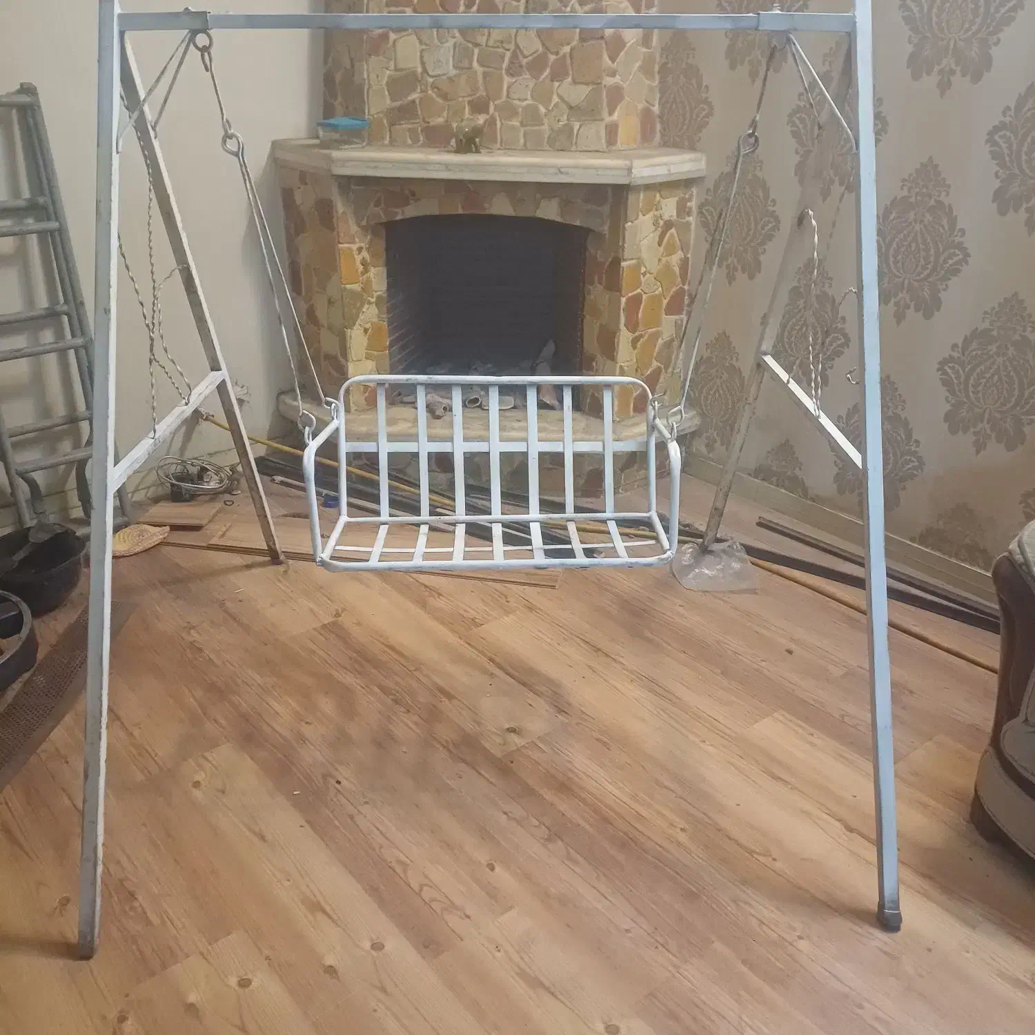 تاب بچه فلزی اهنی سالم و آماده استفاده|اسباب و اثاث بچه|تهران, سلسبیل جنوبی|دیوار