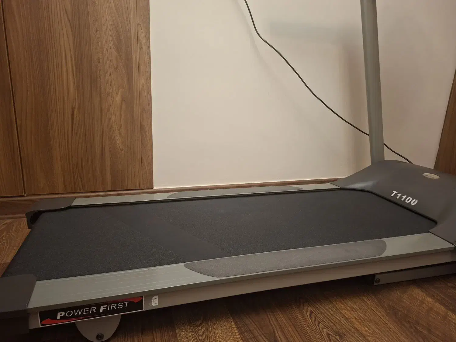 تردمیل|تجهیزات ورزشی|فولادشهر, B7|دیوار